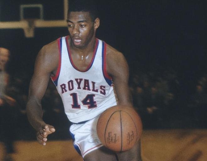 意媒：尤文正在关注图卢兹中卫克雷斯维尔，已派球探现场考察